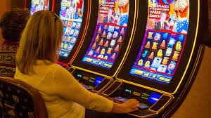 Tampilan permainan Baccarat Cepat di studio ninja 188 dengan dealer langsung